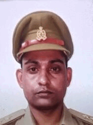 फर्जी दरोगा बनकर ठगे 15 लाख, घर से 7 वर्दी बरामद, पुलिस बनकर लाखों का दहेज लिया, पढ़िए नकली सब इंस्पेक्टर की कहानी